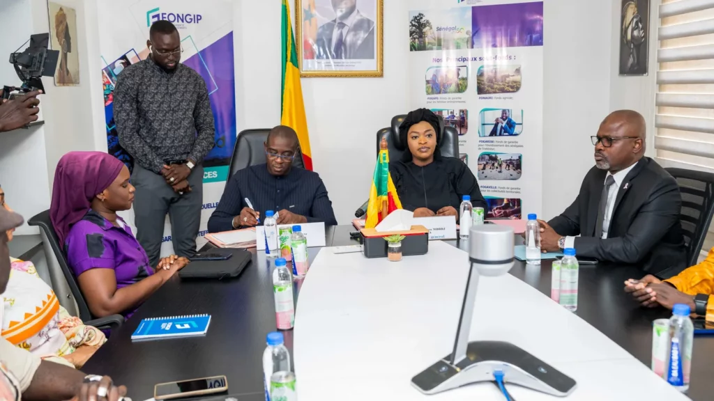 Signature de Convention entre le FONGIP et le CDES : Un Partenariat Stratégique au Service des Entreprises Sénégalaises avec une Garantie d’Un Milliard